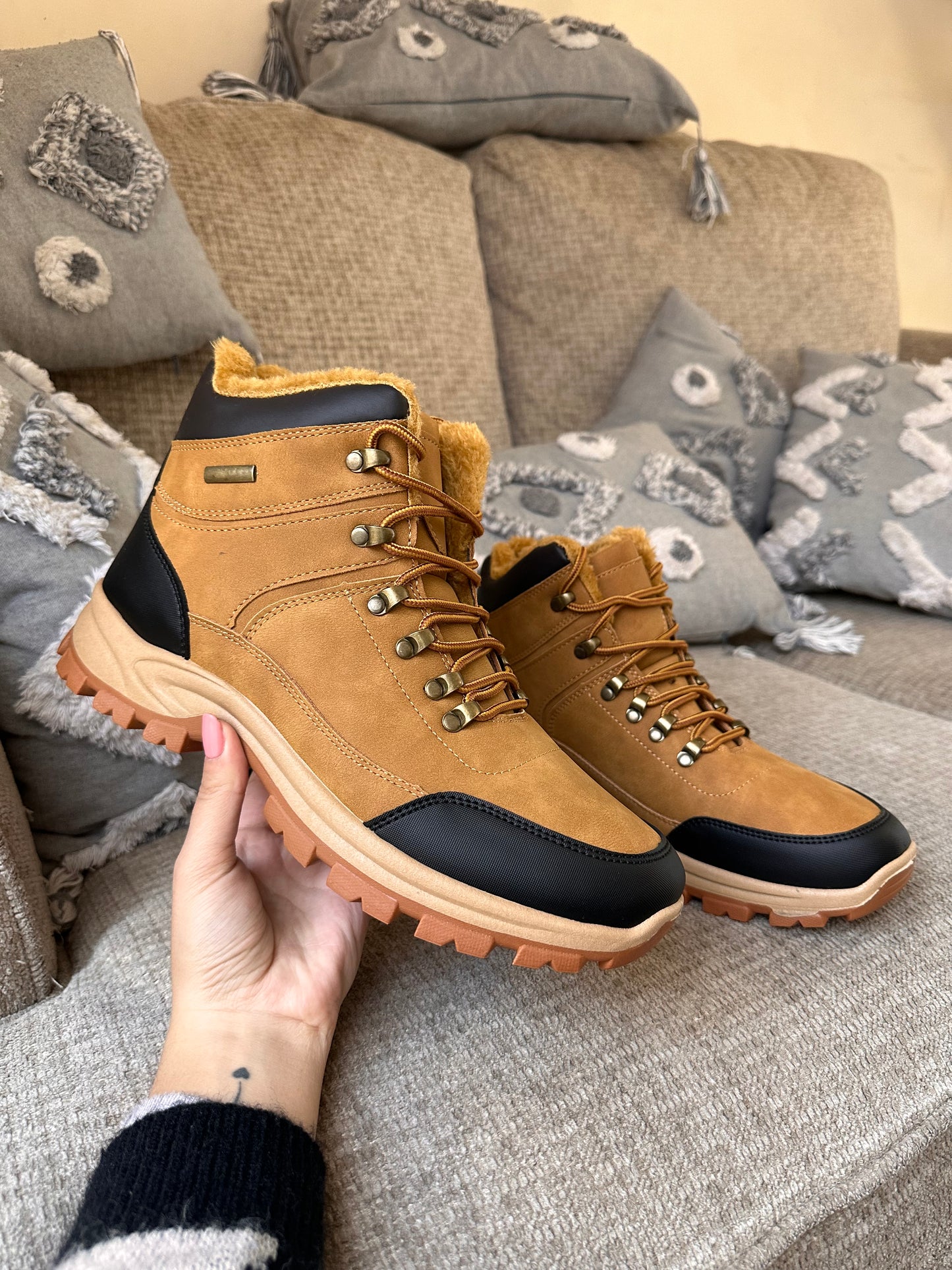 BOTINES CON CHIPORRO HOMBRE🧔🏻♂️ CAFÉ