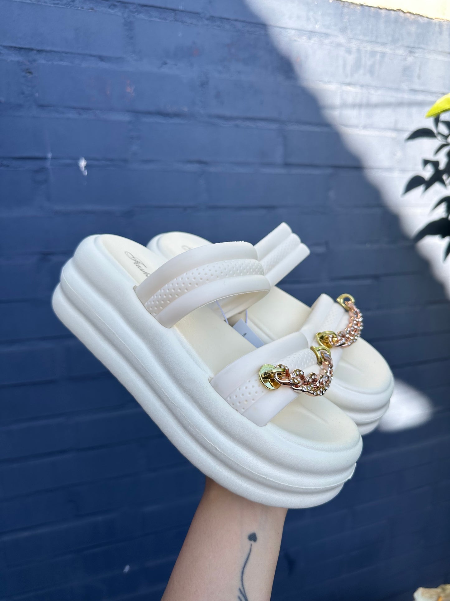 SANDALIAS CADENA WHITE🤍