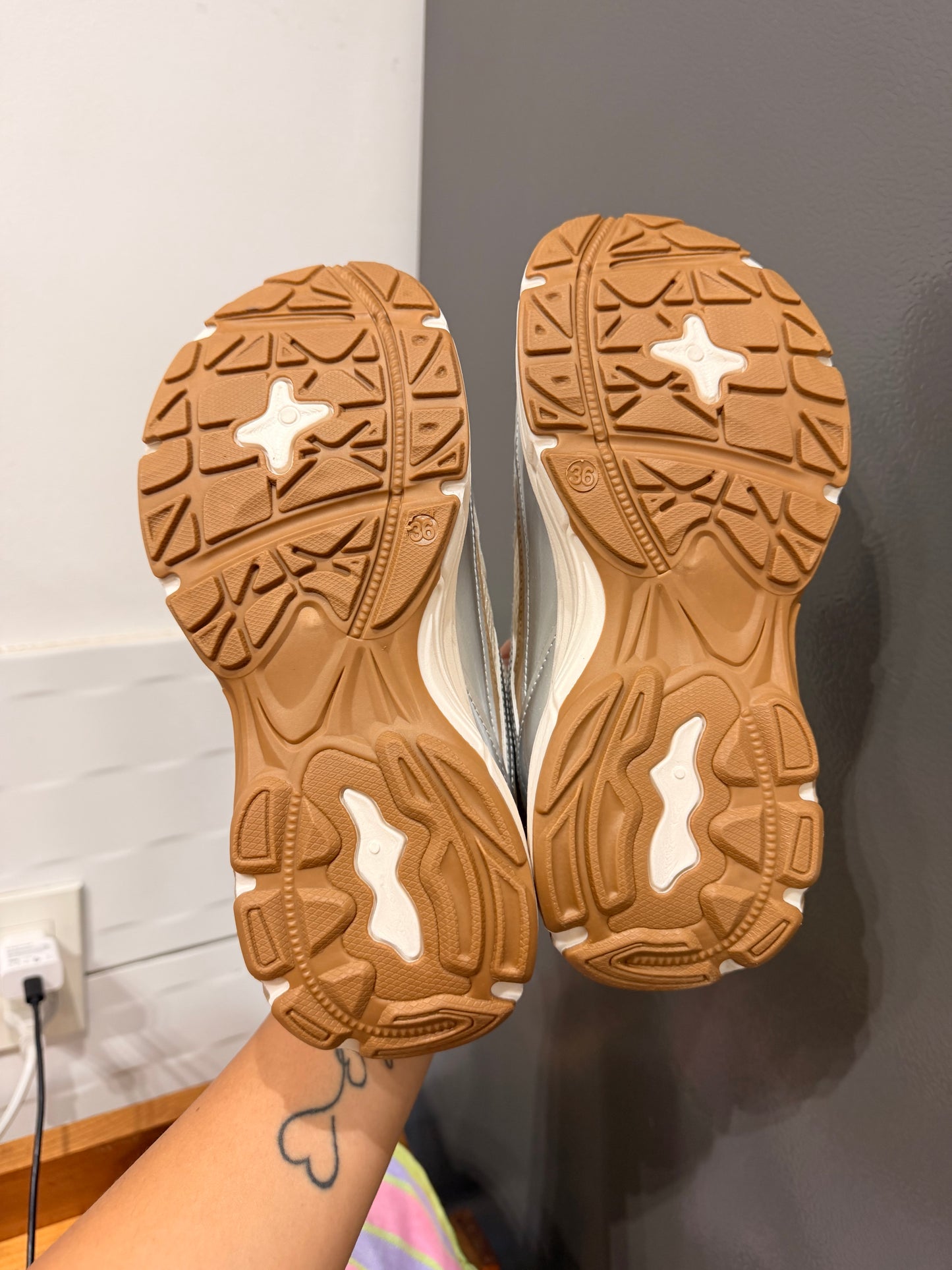 ZAPATILLAS ESTILO NEW BALANCE NUDE🤎