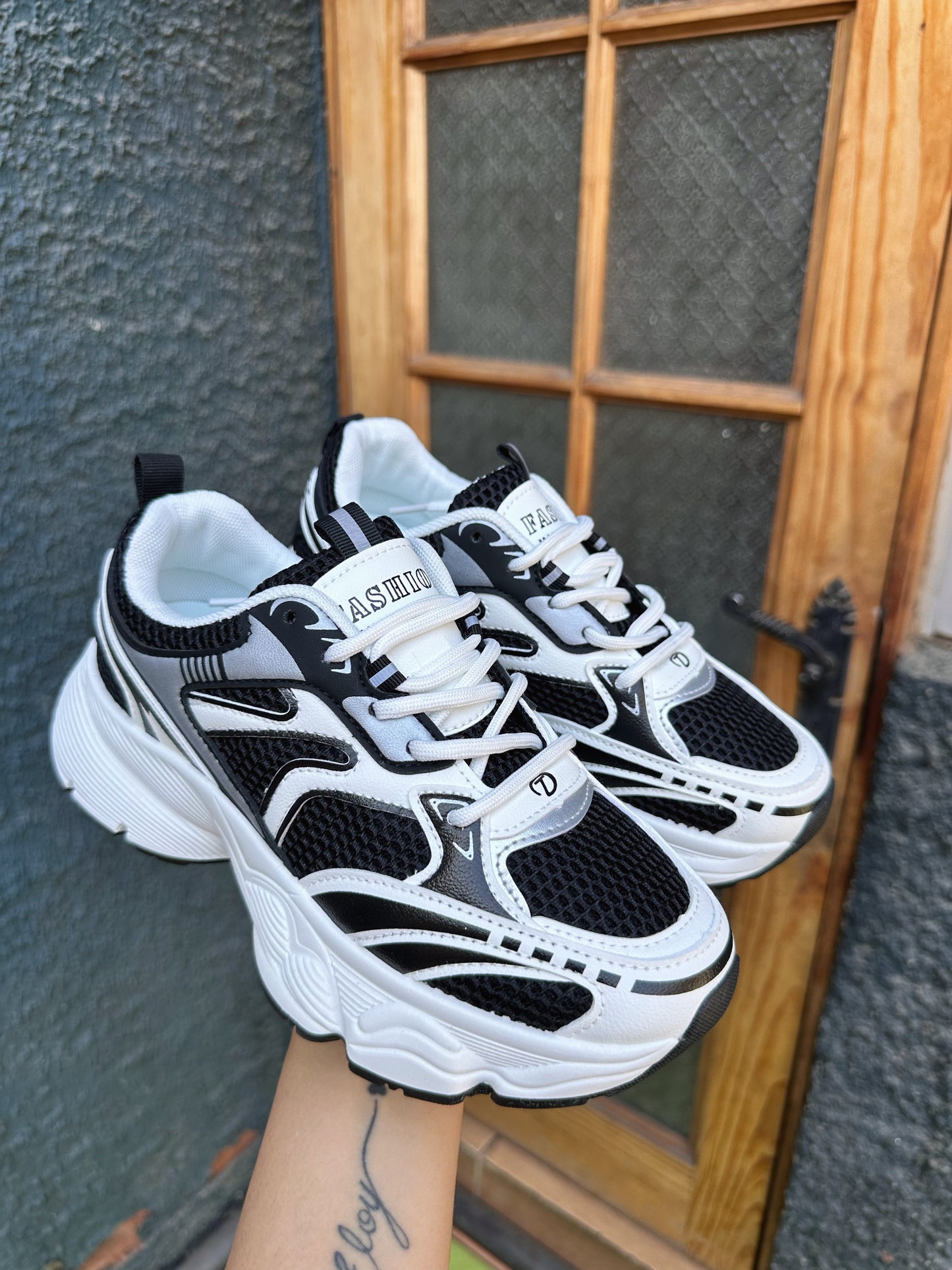 ZAPATILLAS URBAN BLACK🖤