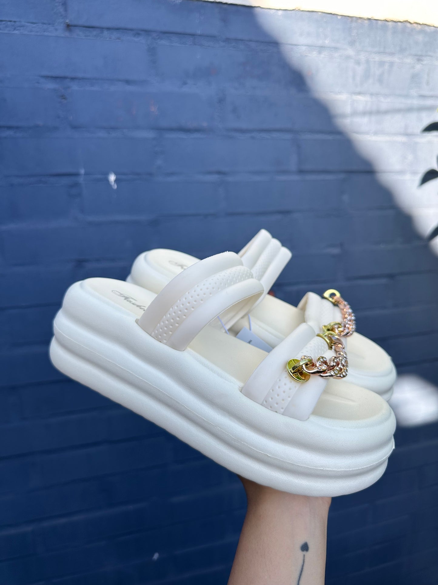 SANDALIAS CADENA WHITE🤍