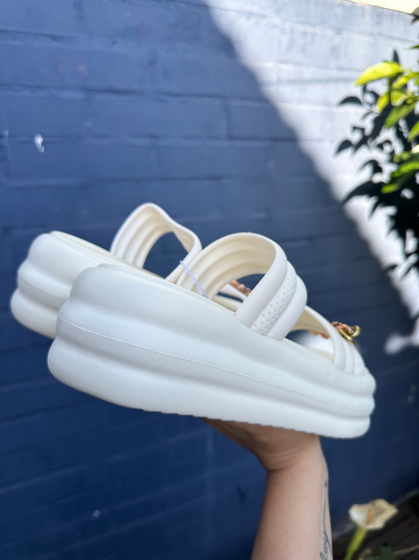 SANDALIAS CADENA WHITE🤍