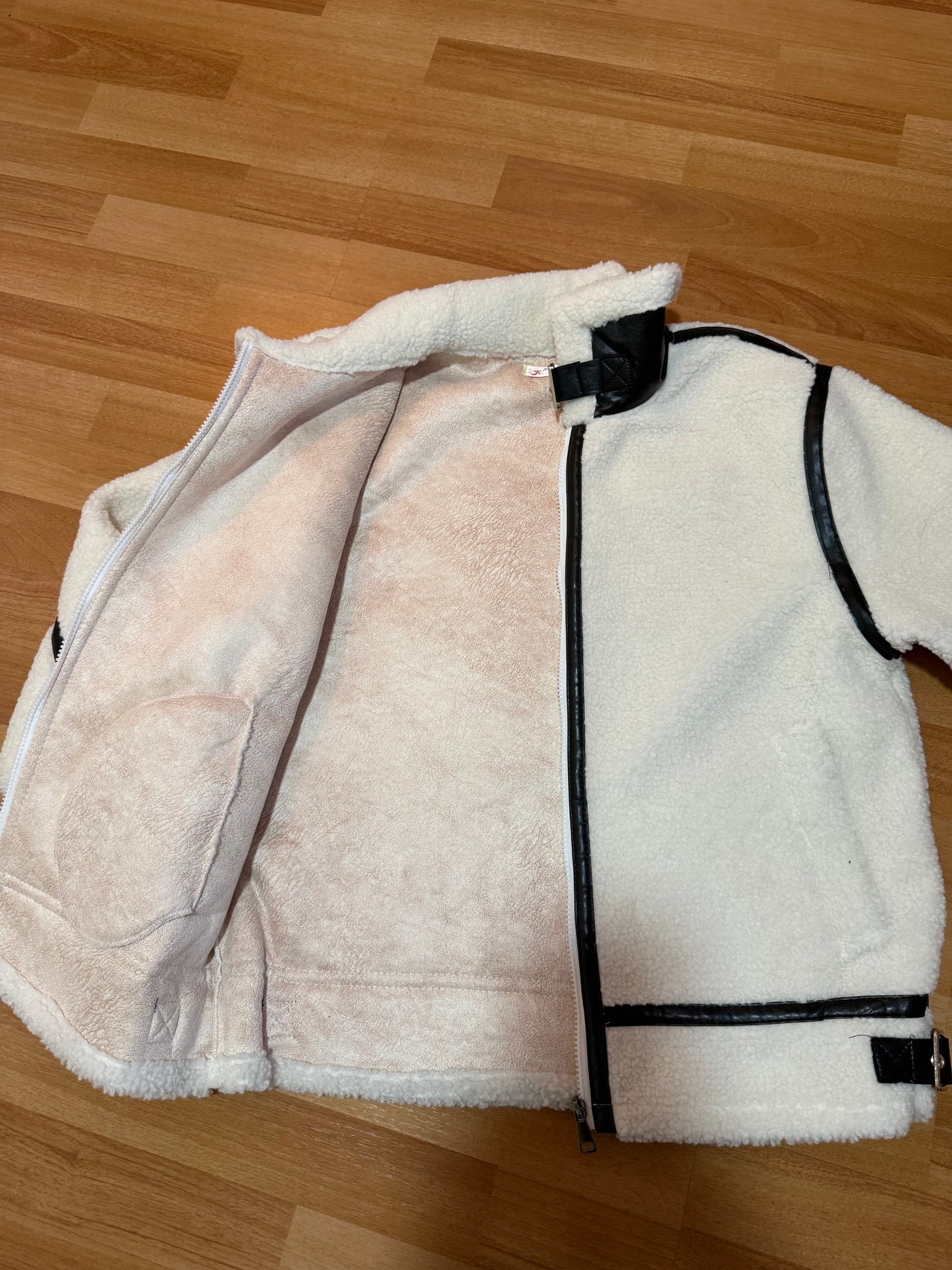 CORDERITO DUPE ZARA🐑 (White)