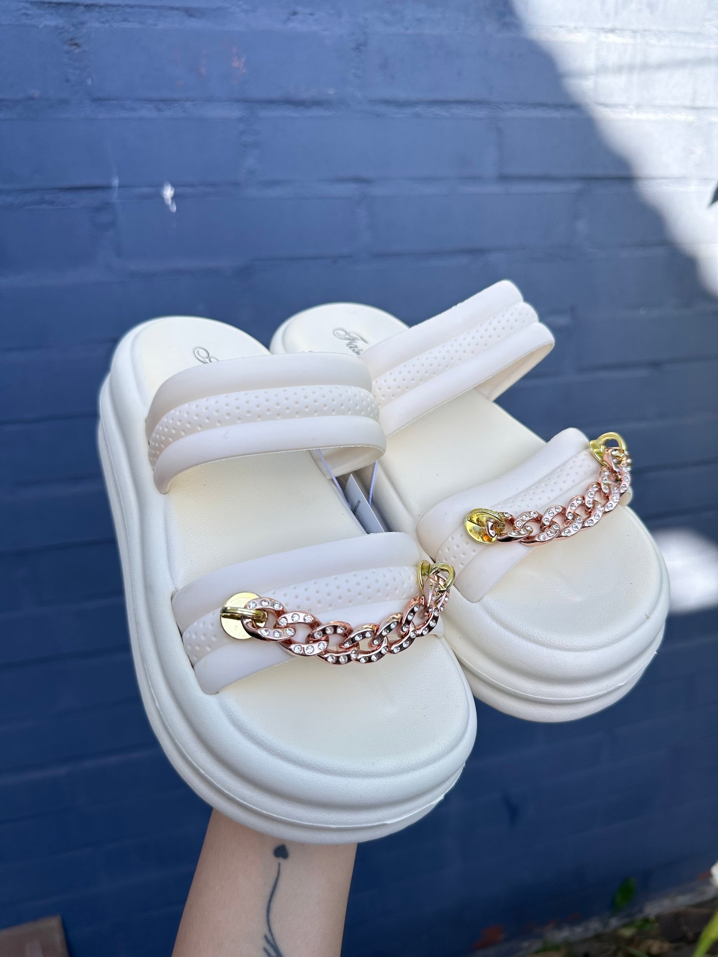 SANDALIAS CADENA WHITE🤍