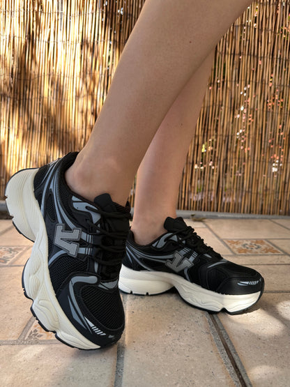 ZAPATILLAS VALENTINO BLACK✨