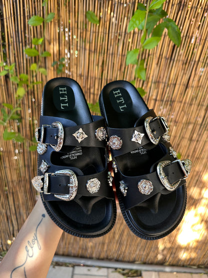 SANDALIAS HEBILLA BLACK🖤