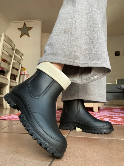 BOTAS DE AGUA💦 CON CHIPORRO DESMONTABLE (Black)
