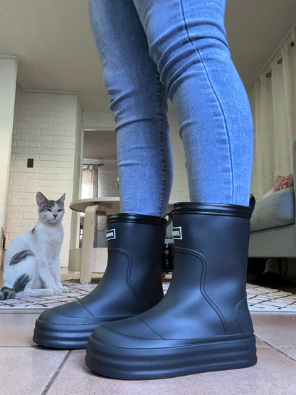 BOTAS DE AGUA 💦 NEGRO🖤