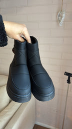 BOTINES ECOCUERO FORRADITOS IGNACIA✨(Black)