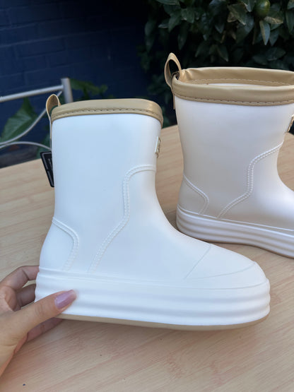 BOTAS DE AGUA 💦 WHITE 🤍