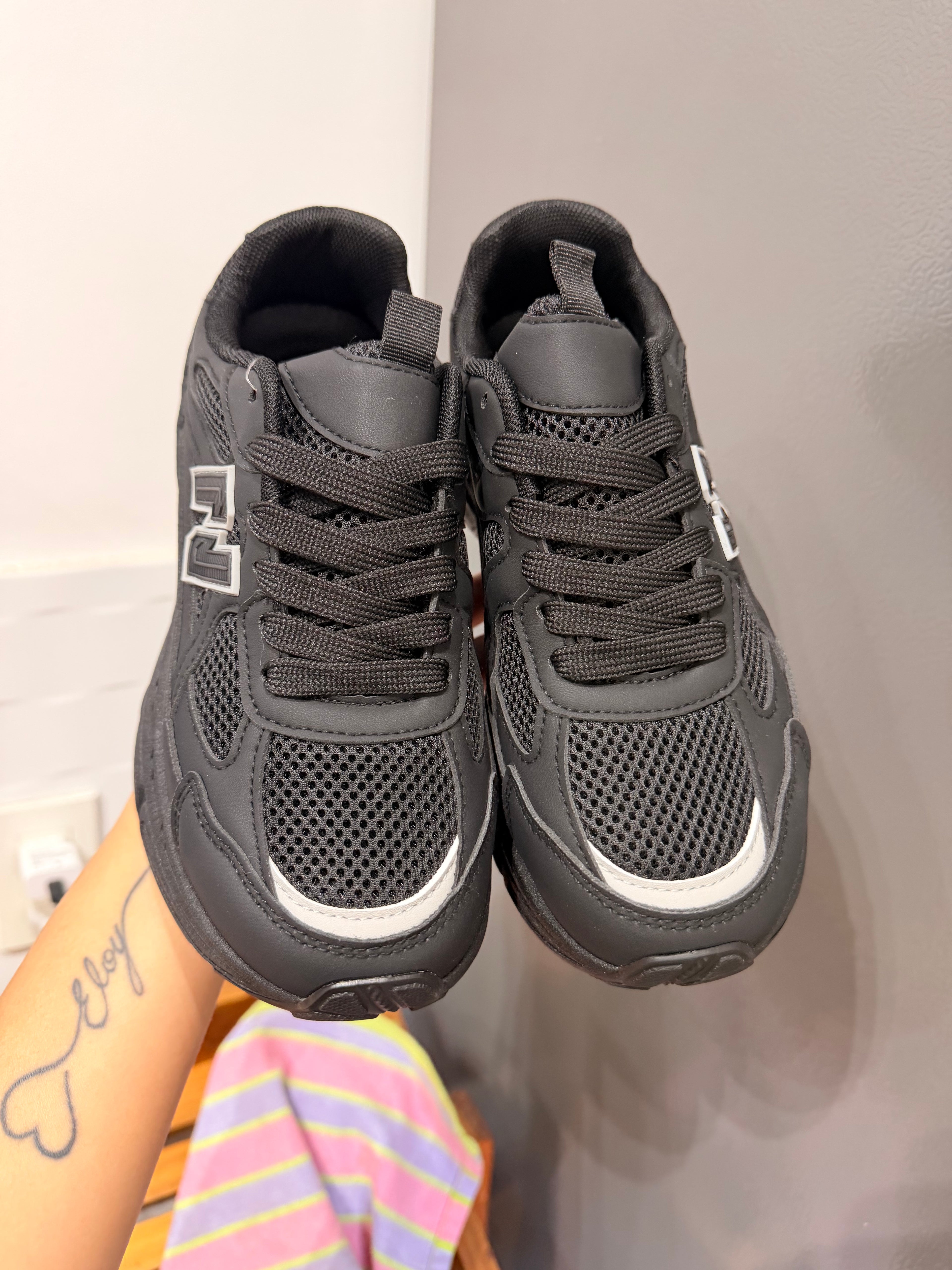 ZAPATILLAS ESTILO NEW BALANCE NEGRO🖤