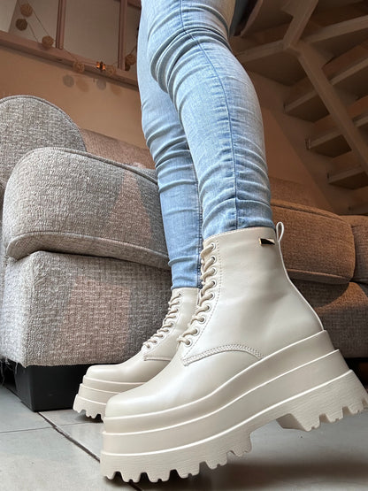 BOTINES PLATAFORMA BEIGE⚡️