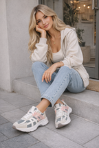 ZAPATILLAS GRIS CON ROSA