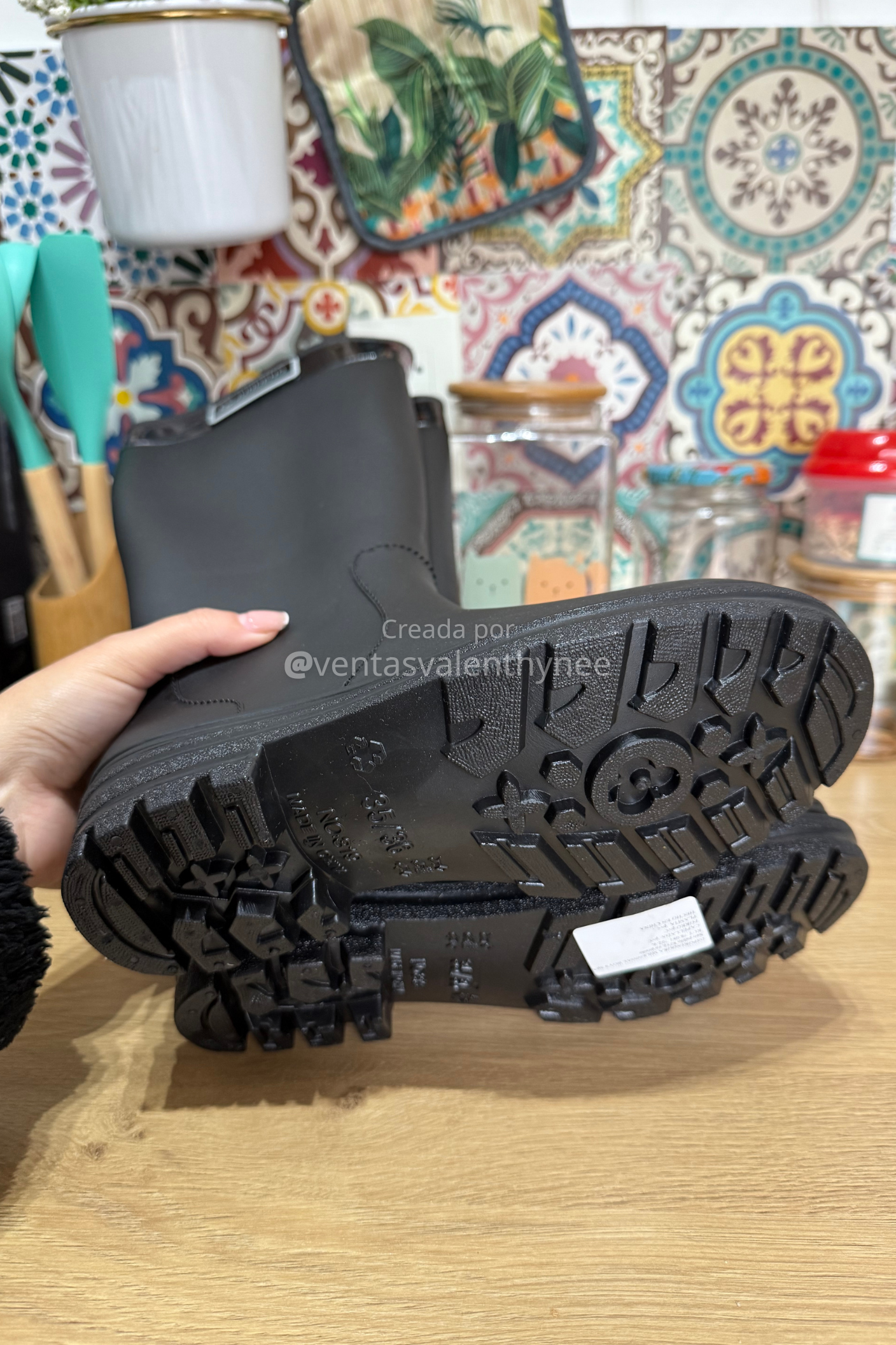 BOTAS DE AGUA FLEXIBLES Y ANTIDESLIZANTE👢(Black)