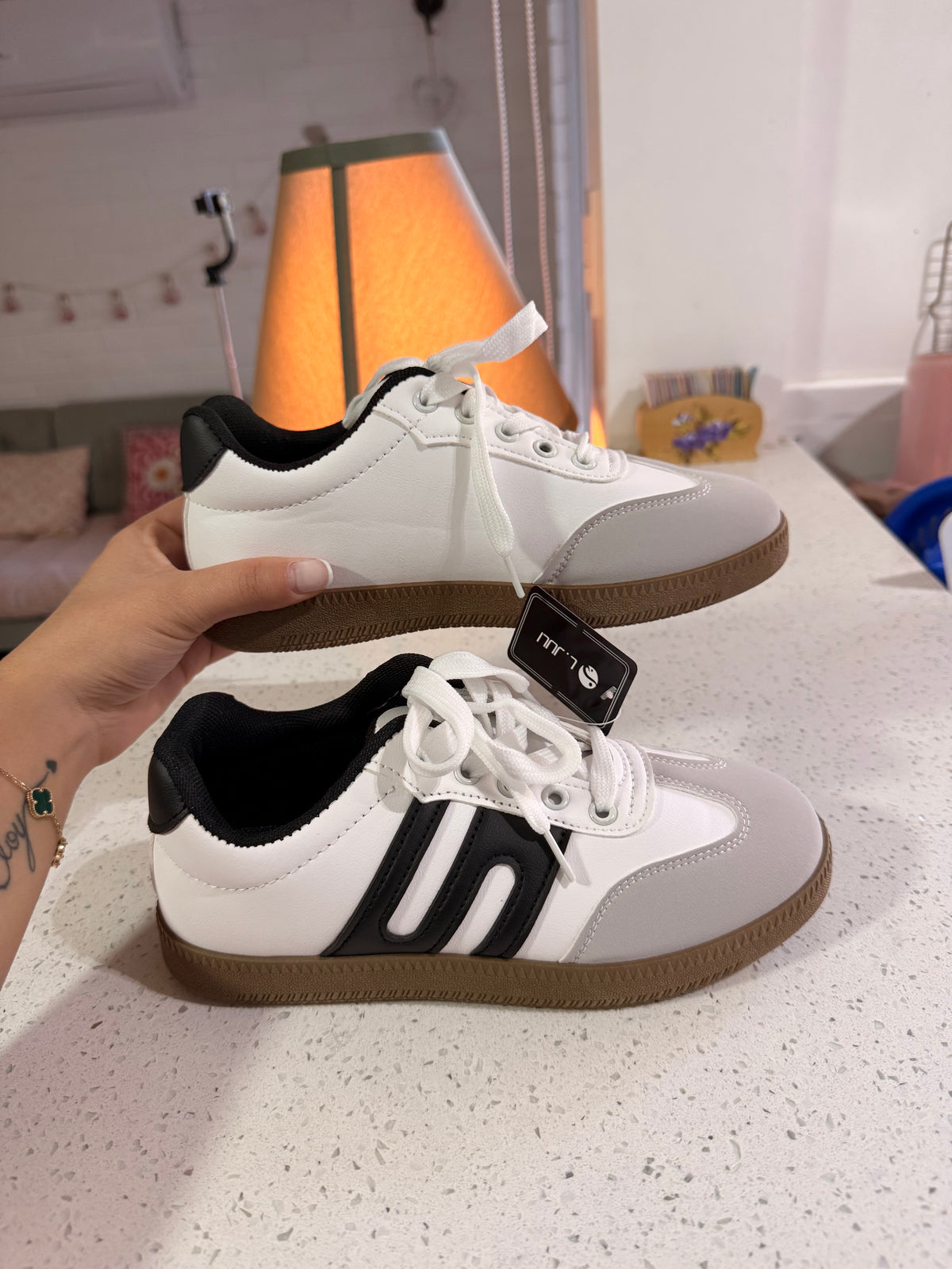 ZAPATILLAS CLASSIC🖤🤍