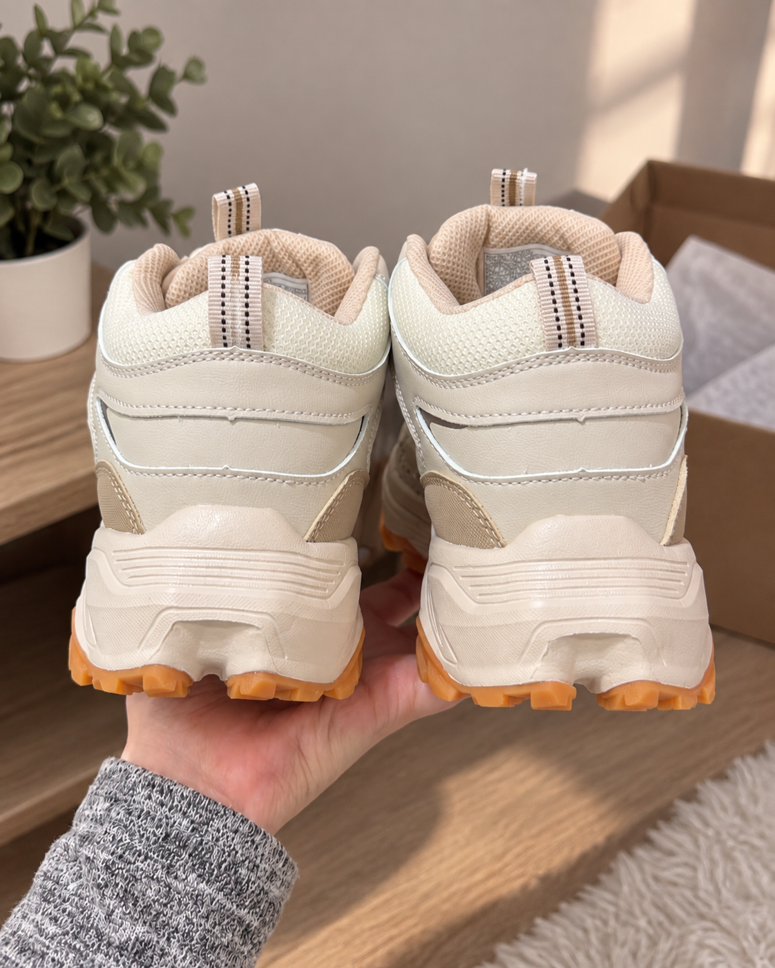 Botines Montaña Trekking acolchados y anti sudor (Beige)⛰️🤎