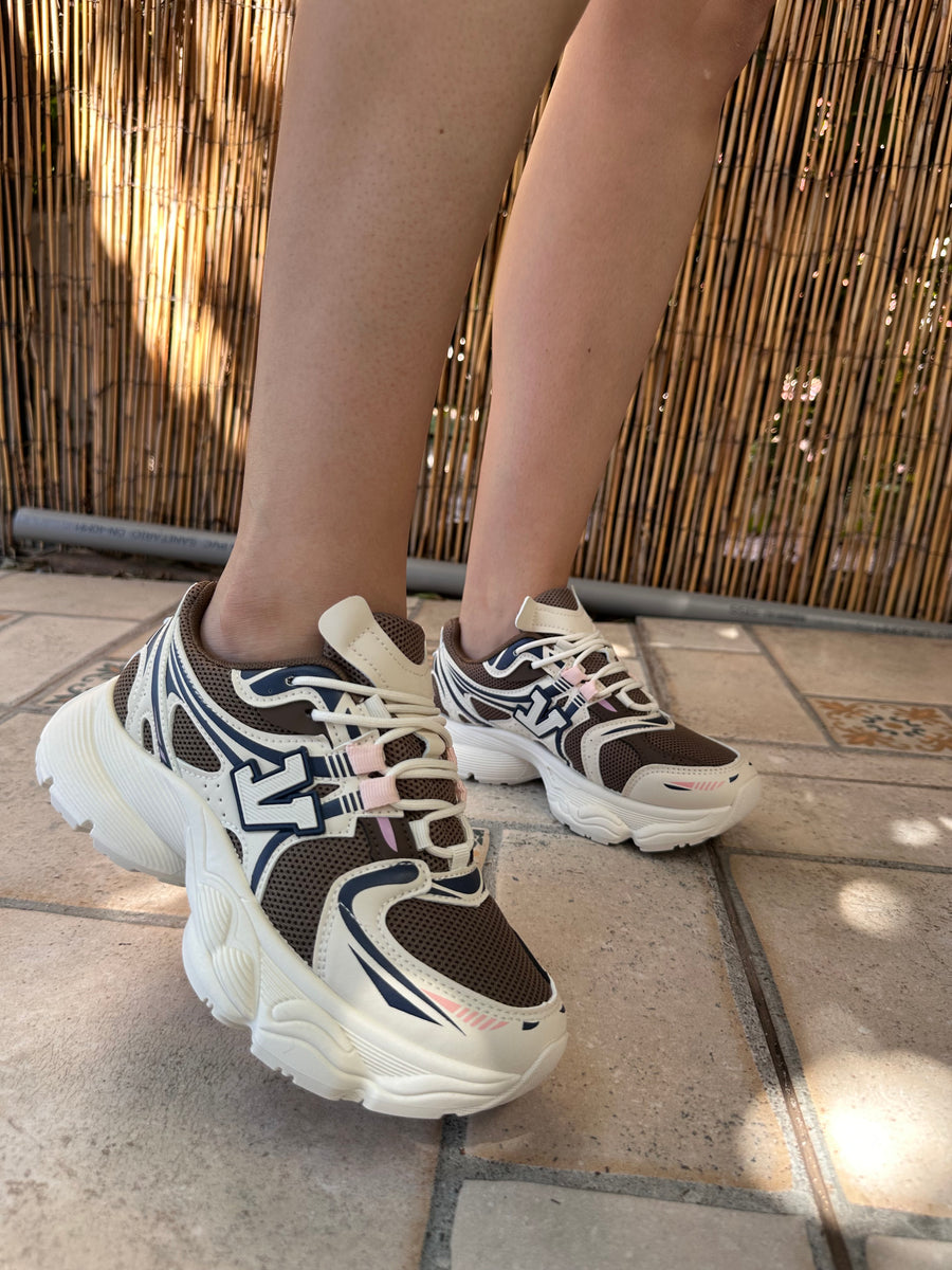 ZAPATILLAS VALENTINO COFFEE✨