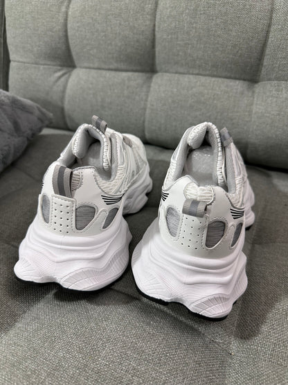 ZAPATILLAS LIZ WHITE✨🤍