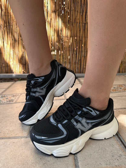ZAPATILLAS VALENTINO BLACK✨