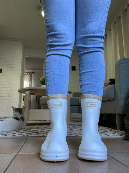 BOTAS DE AGUA 💦 WHITE 🤍