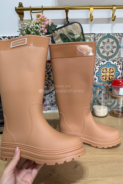 BOTAS DE AGUA FLEXIBLES Y ANTIDESLIZANTE 👢(Camel)