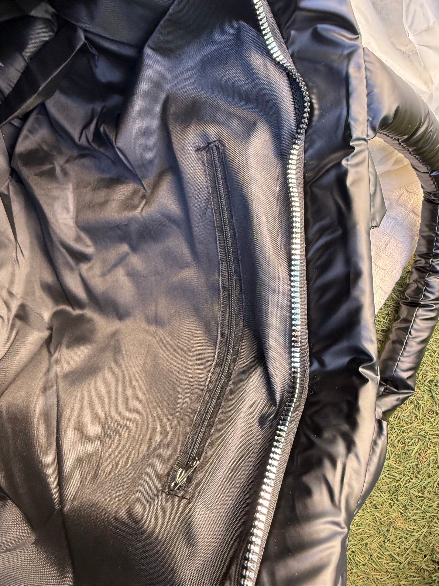BOLSO IMPERMEABLE 🌧️TAMAÑO MEDIANO👜 GRIS METÁLICO