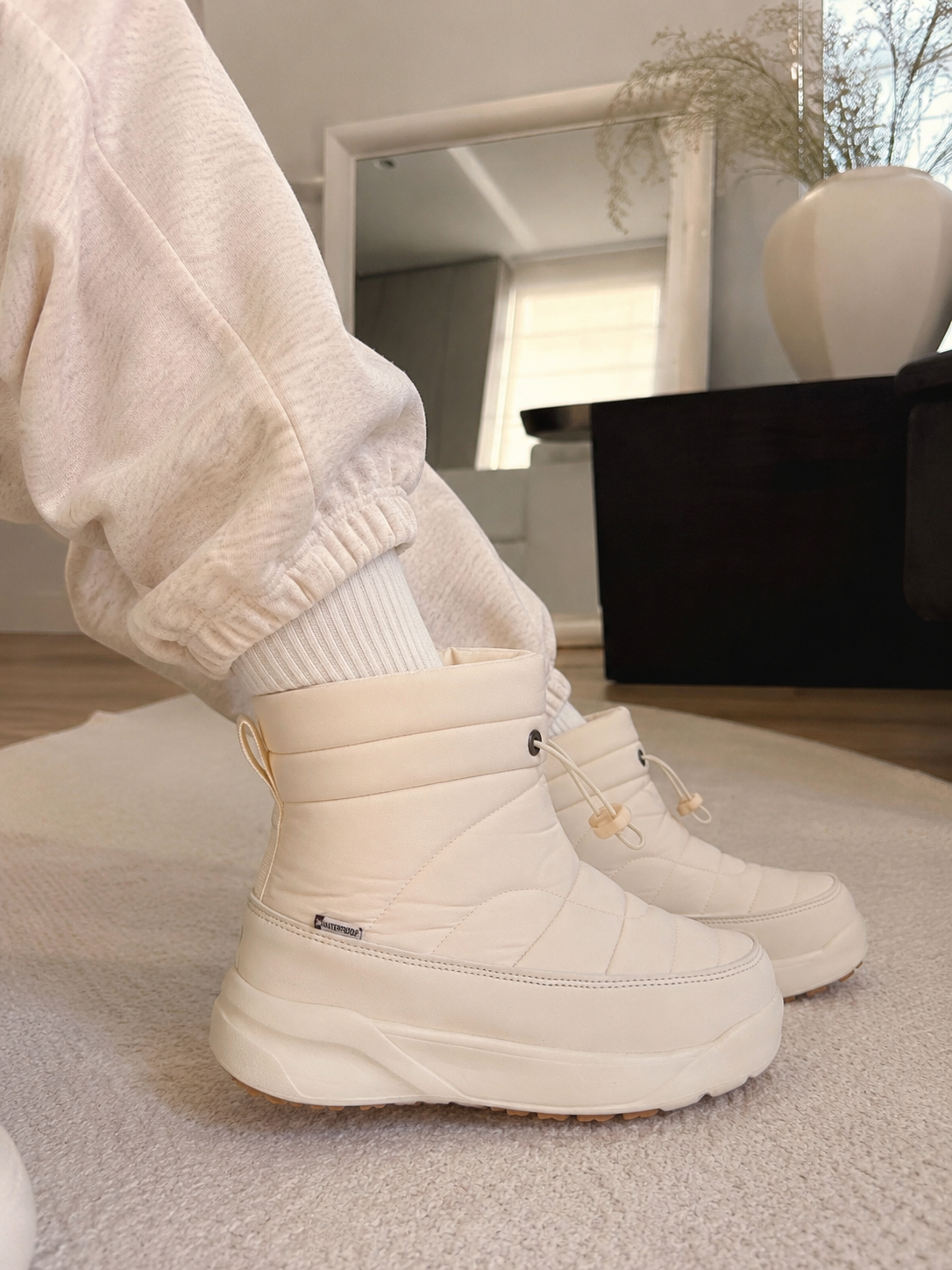 BOTINES WATERPROOF💦(Desliza el agua) Forrados (Beige)