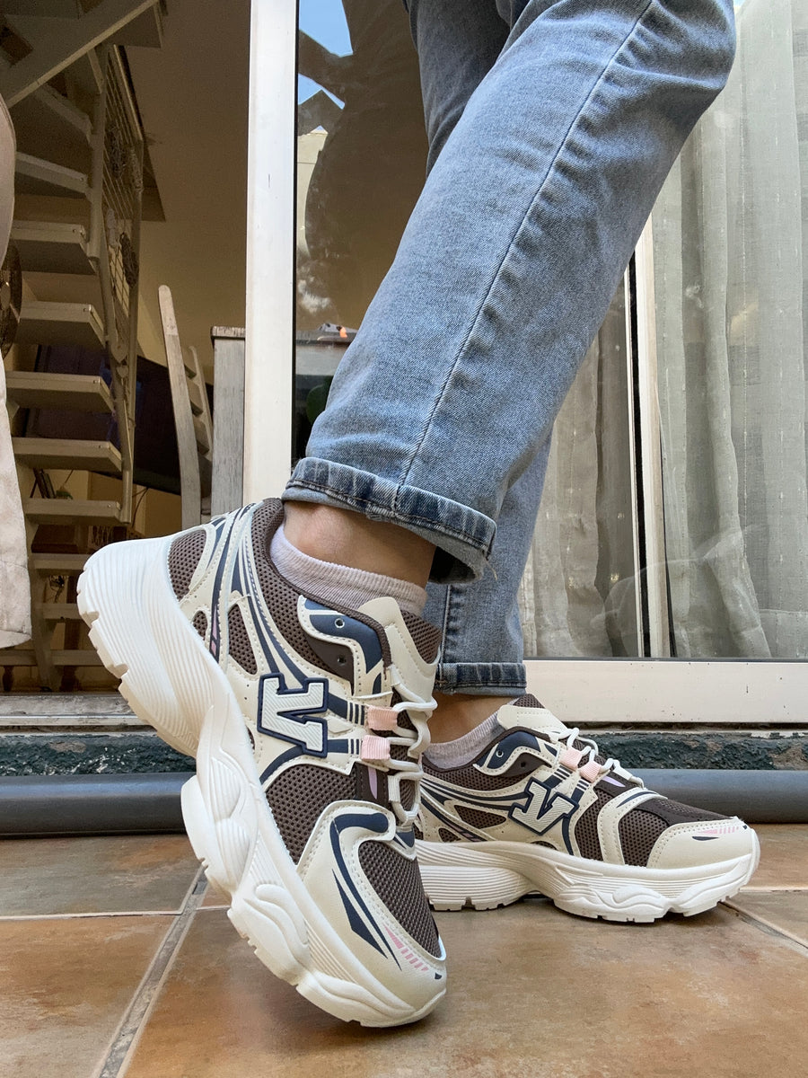 ZAPATILLAS VALENTINO COFFEE✨