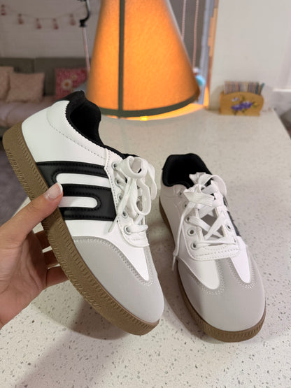 ZAPATILLAS CLASSIC🖤🤍