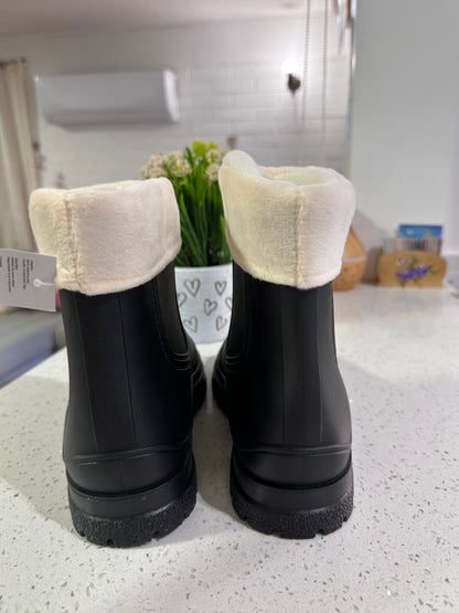 BOTAS DE AGUA💦 CON CHIPORRO DESMONTABLE (Black)