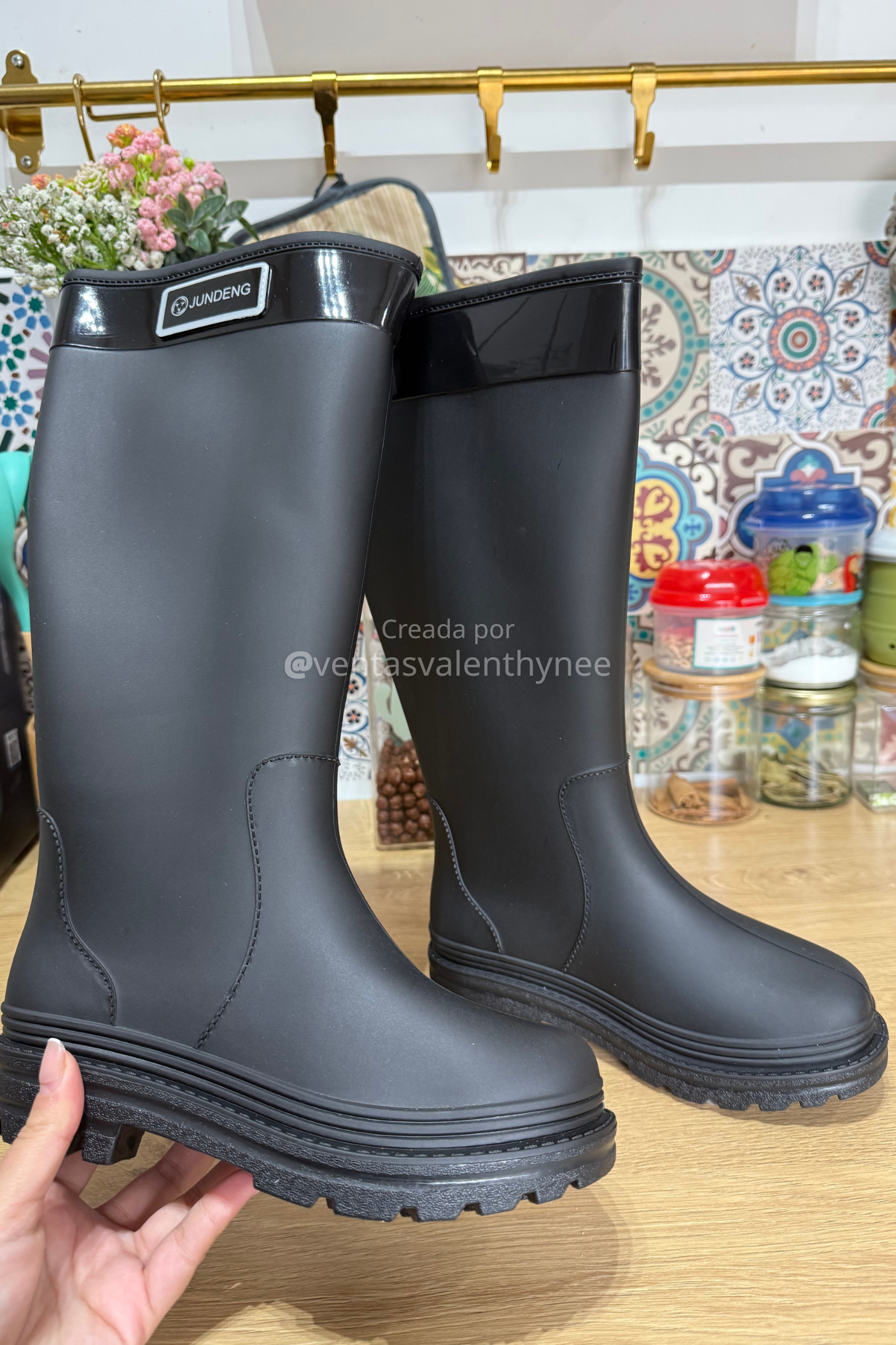BOTAS DE AGUA FLEXIBLES Y ANTIDESLIZANTE👢(Black)