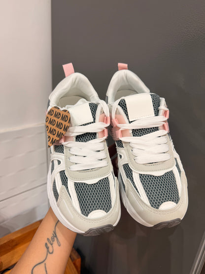 ZAPATILLAS GRIS CON ROSA