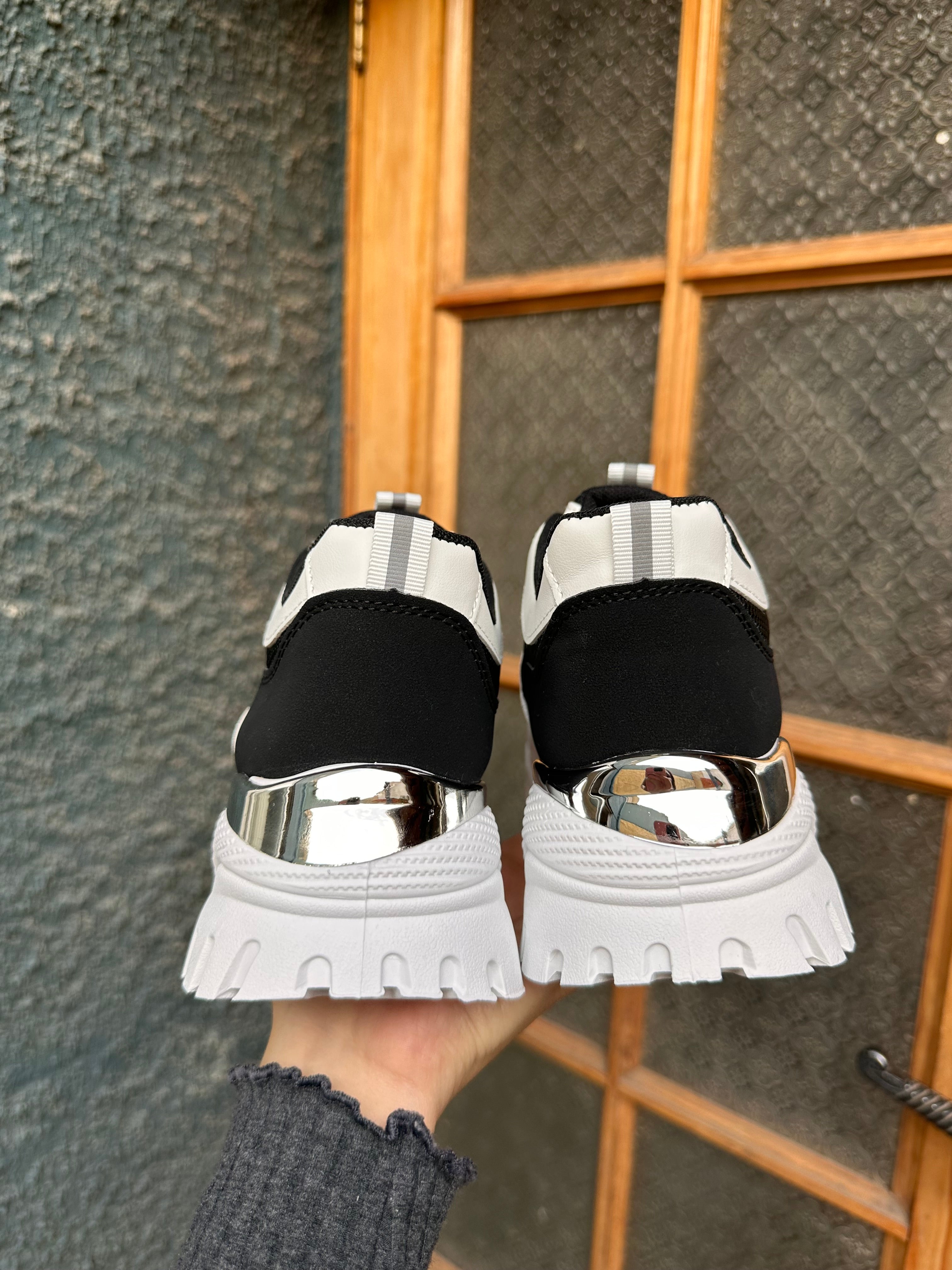 ZAPATILLAS VINTAGE BLACK✨CON MALLA ANTI SUDOR💦