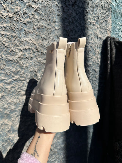 BOTINES PLATAFORMA BEIGE⚡️