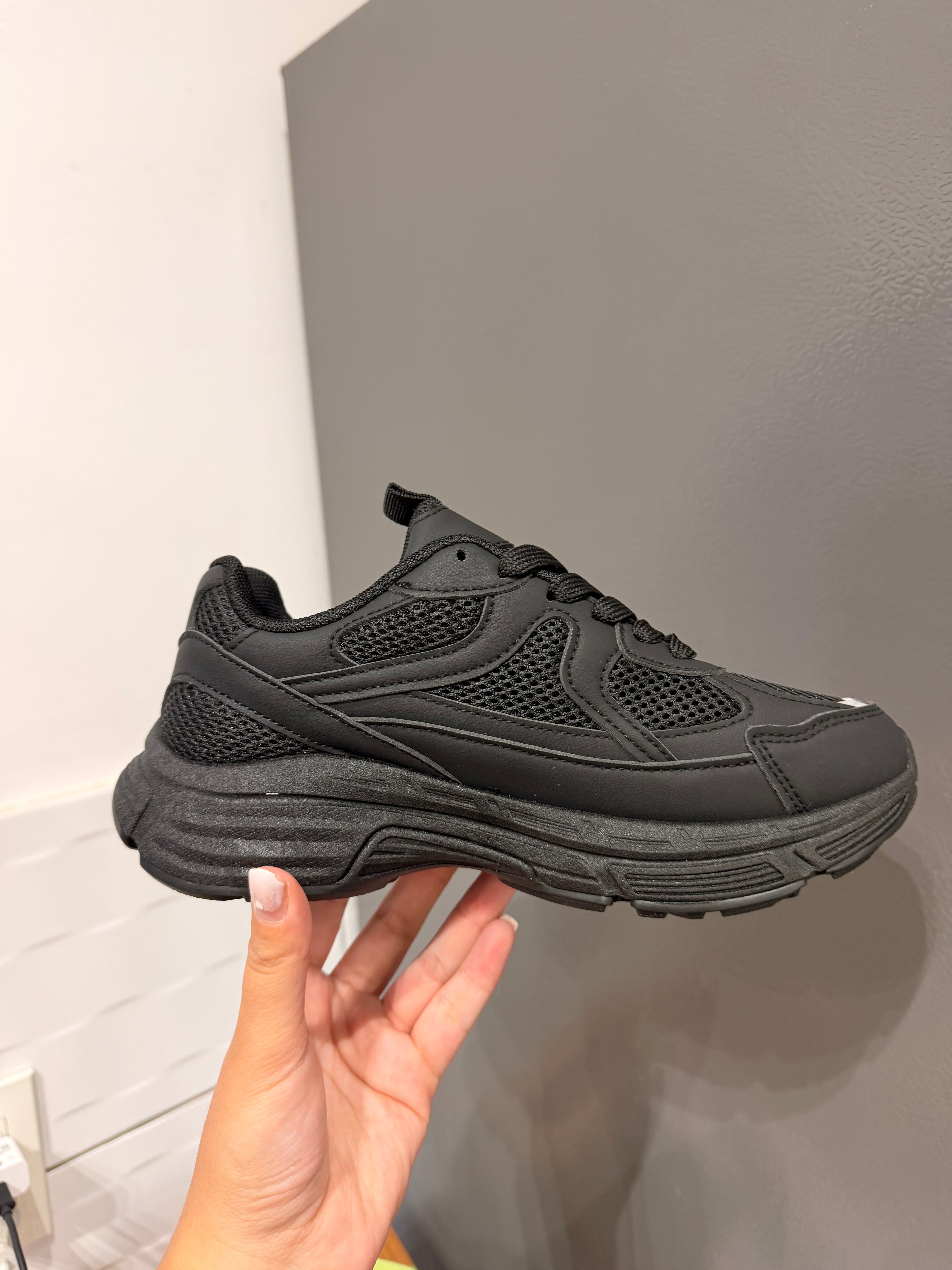ZAPATILLAS ESTILO NEW BALANCE NEGRO🖤