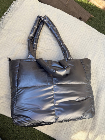 BOLSO IMPERMEABLE 🌧️TAMAÑO MEDIANO👜 GRIS METÁLICO