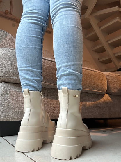 BOTINES PLATAFORMA BEIGE⚡️