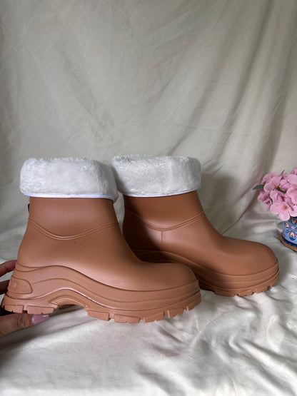 BOTAS DE AGUA CON CHIPORRO DESMONTABLE☔️💧(Café) CORTAS