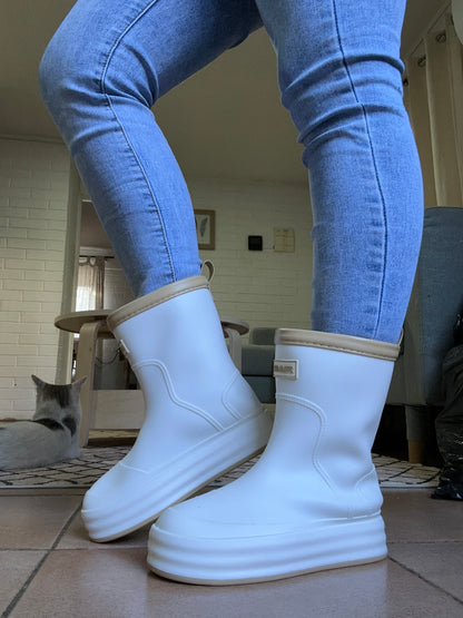 BOTAS DE AGUA 💦 WHITE 🤍