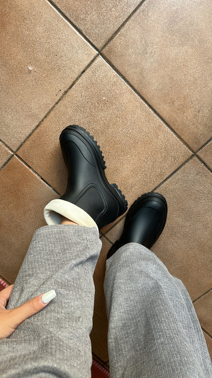 BOTAS DE AGUA💦 CON CHIPORRO DESMONTABLE (Black)
