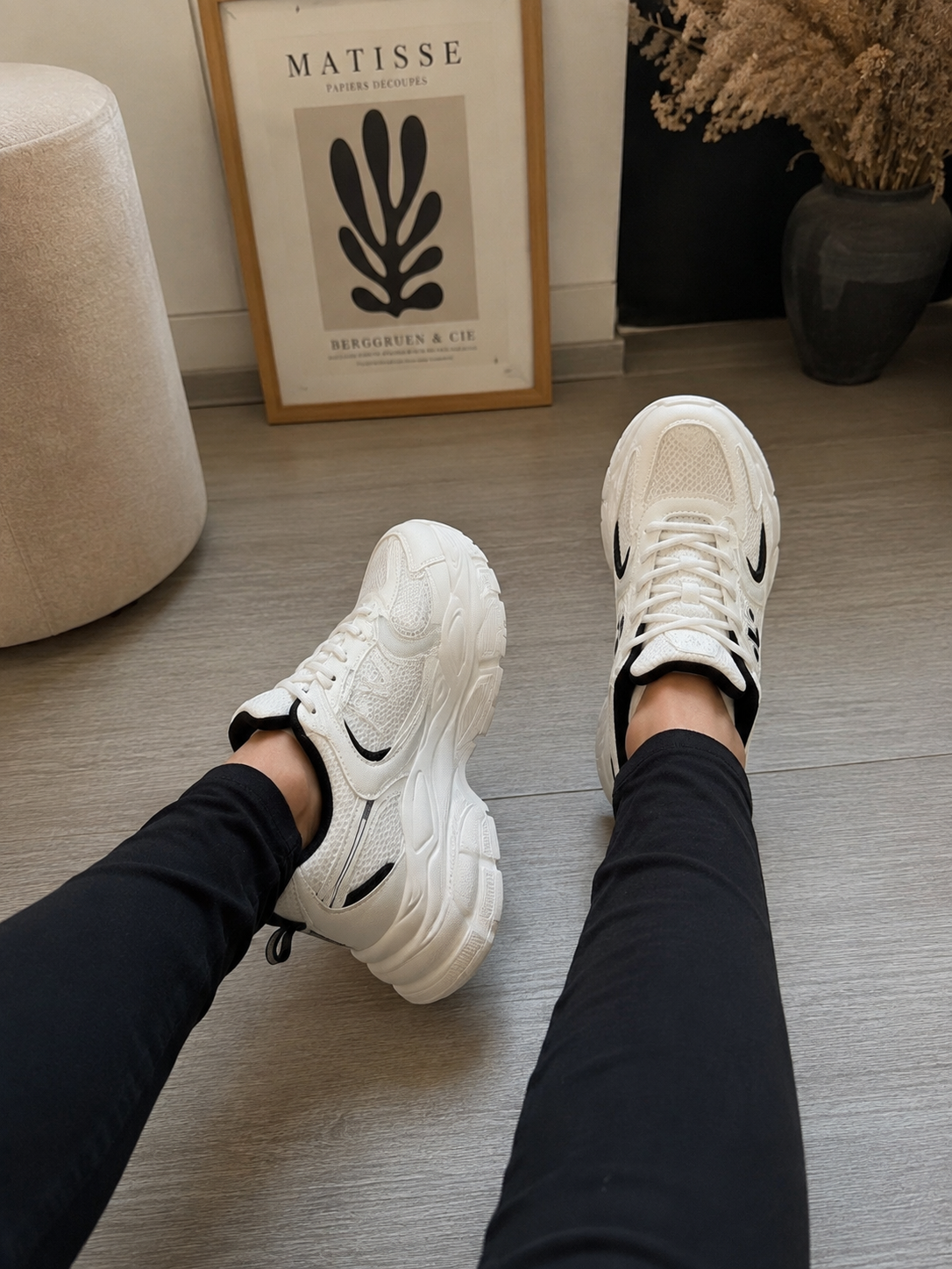 Zapatillas Plataforma Clara👟 (Blanco/Negro)🤍🖤