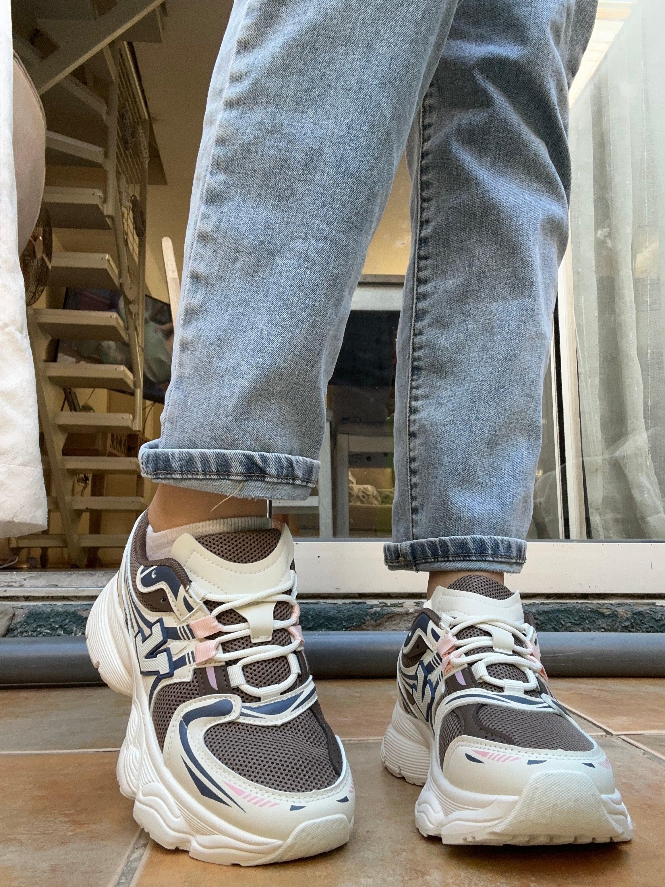 ZAPATILLAS VALENTINO COFFEE✨