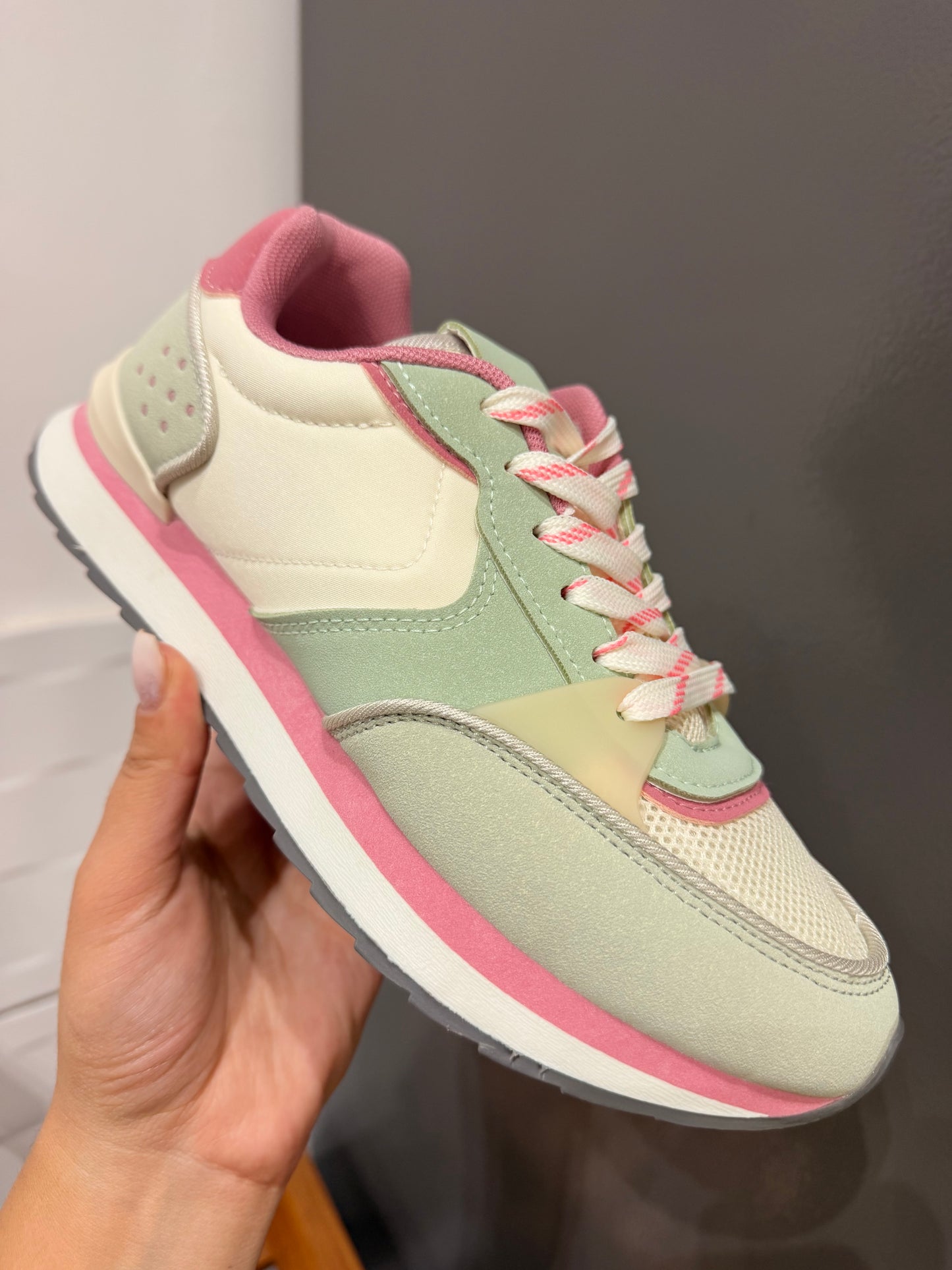 ZAPATILLAS TONOS PASTELES🩷