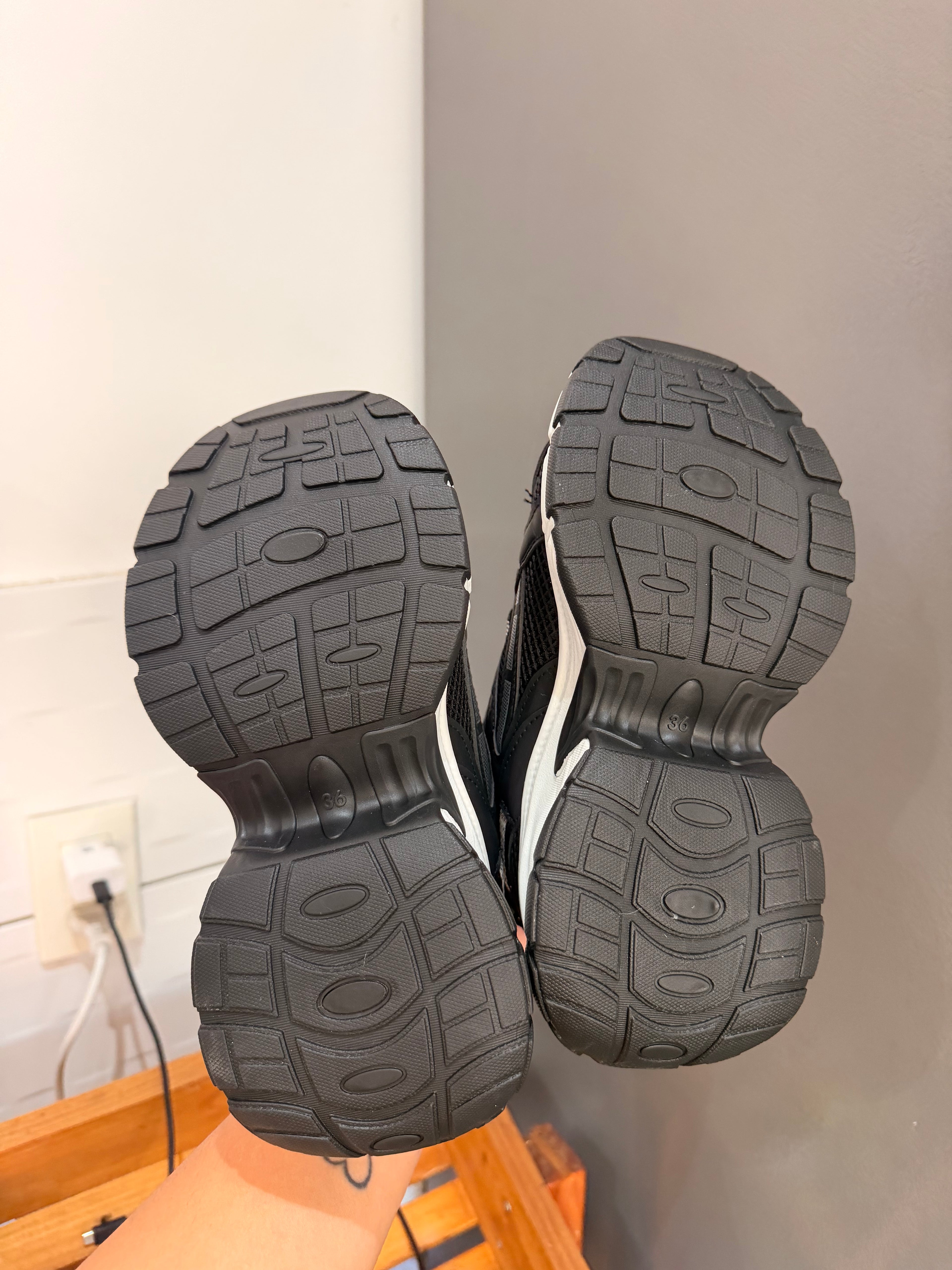 ZAPATILLAS ANTI SUDOR 💦 CON PLATAFORMA NEGRO