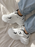 Zapatillas Plataforma Clara👟 (Blanco/Negro)🤍🖤