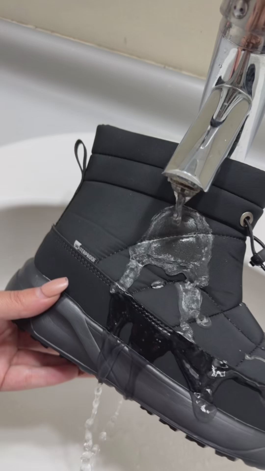 BOTINES WATERPROOF💦(Desliza el agua) Forrados (Negro)