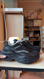 Zapatillas corazón (Black)